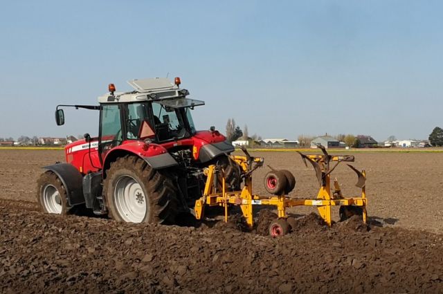 Agriko-ploughing-the-land